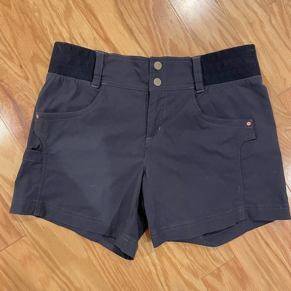 Title Nine Clamber Shorts 5" - Navy Blue